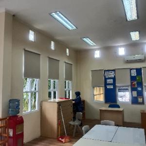 Rool blind buat rumah,kantor,sekolahan,kafee dll